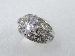 クリスタル　指輪(19号)